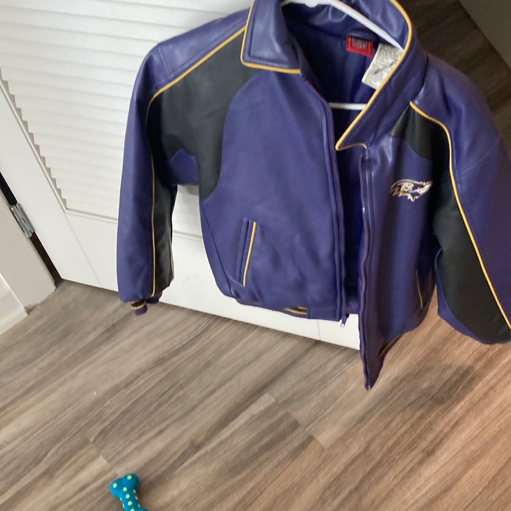 Kids Ravens leather jacket great for the Baltimore Rave fan.